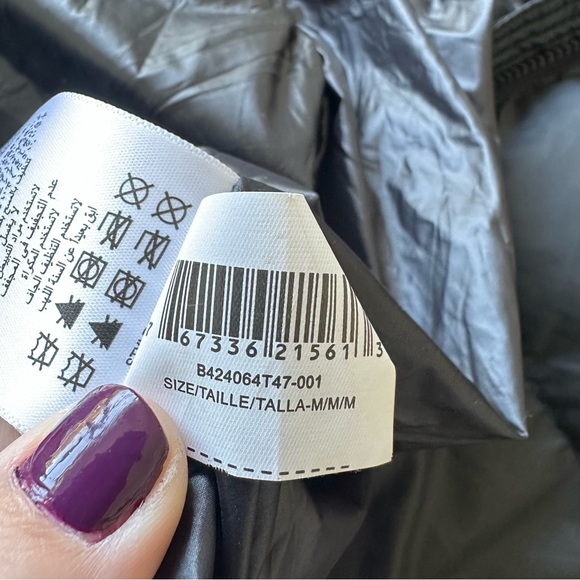 BCBGeneration (M) BCBG Black Matte Classic Quilted Puffer Winter Coat with Hood - Picture 11 of 13